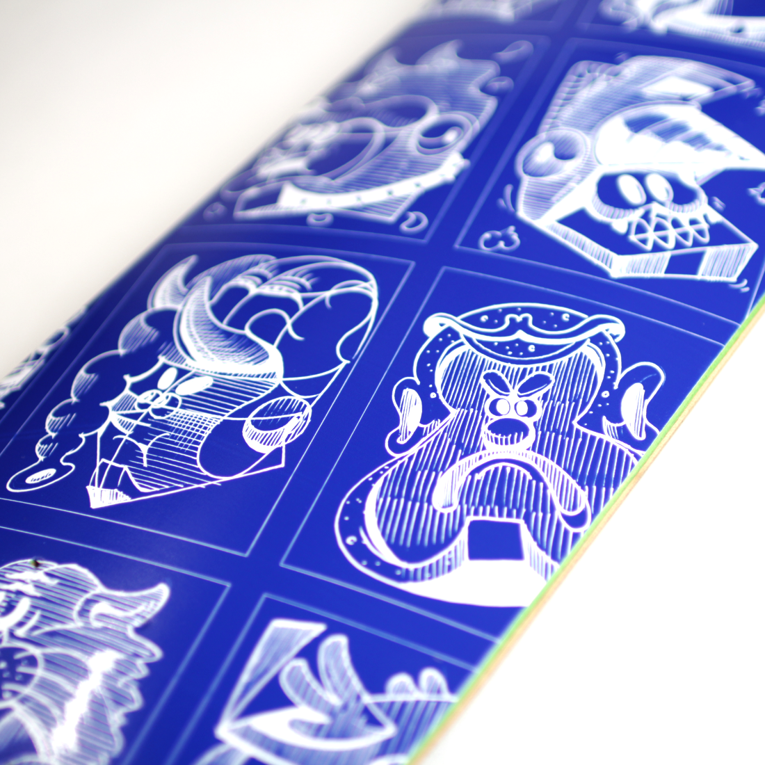 【8.725】VORES SKATESHOP - Shutie "Blue"